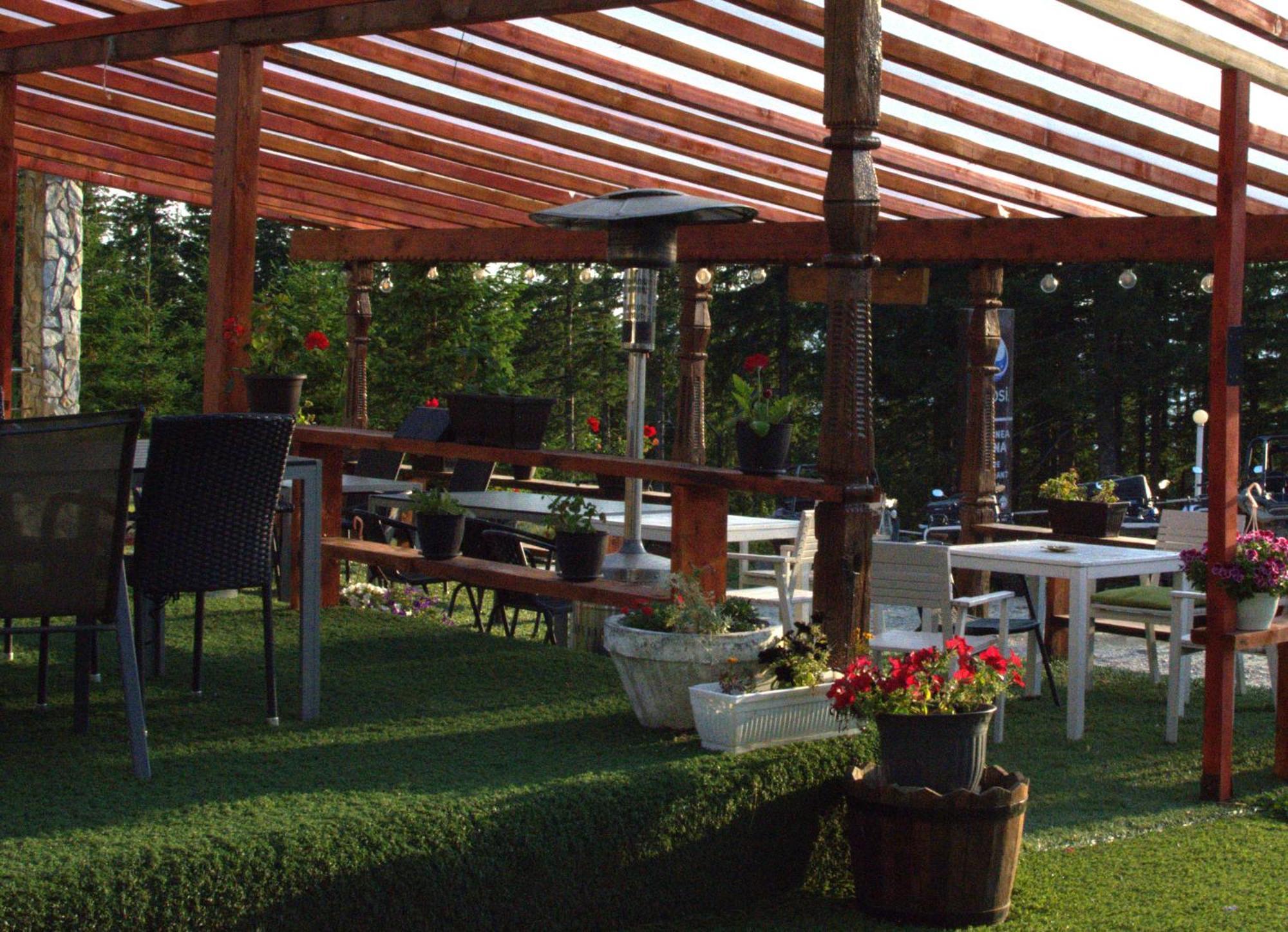 Cetina Hotel Ranca Exterior photo